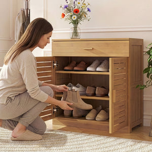 Scarpiera Aarela a 2 Ante con Cassetto e 3 Ripiani in Bambù Naturale 67 x 66 x 34 cm [en.casa]