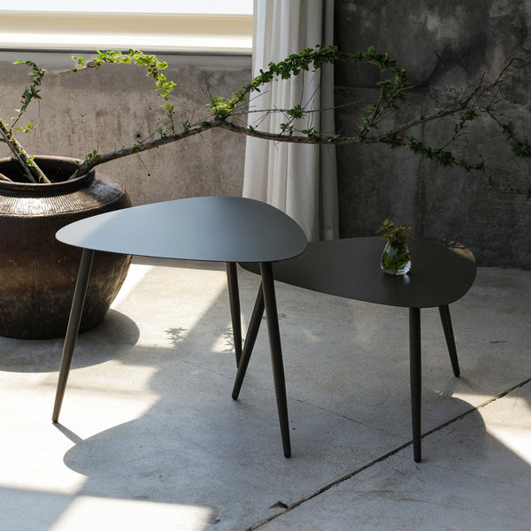 Set di 2 Tavoli Bassi Aymavilles con Piani Triangolari Curvi - Grigio Antracite casa.pro