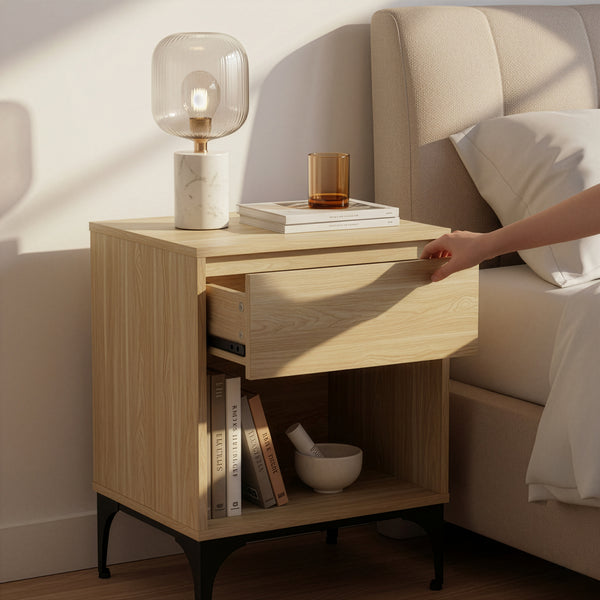 Tavolino Laterale Kistiandi Comodino con Cassetto 62 x 46 x 40 cm [en.casa]