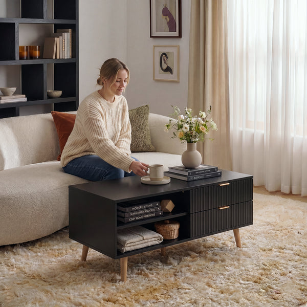 Tavolino da Salotto Nand con 2 Cassetti e 3 Scomparti Aperti 100 x 50 x 45 cm [en.casa] 