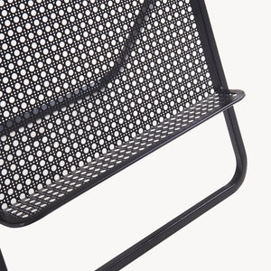 Tavolino con portagiornali Jäller [en.casa]