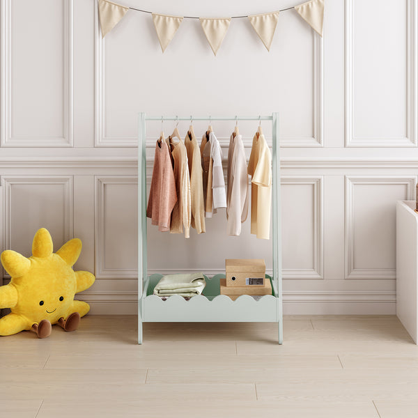 Stand Appendiabiti Vestnes a Forma di Capanna per Cameretta 99 x 66 x 38 cm [en.casa]