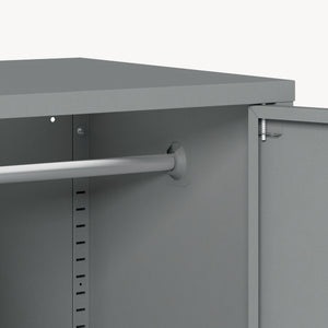 Armadio Guradaroba Esteli in Acciaio a 2 Ante con 2 Barre Appendiabiti e 4 Ripiani 170 x 80 x 45 cm [en.casa]
