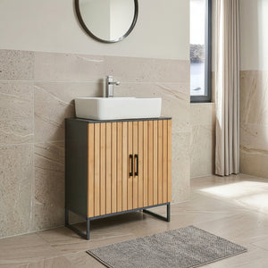 Mobile Sottolavabo Svanes a 2 Ante in Bambù e Scomparti 70 x 60 x 30 cm - Grigio Scuro/Naturale [en.casa]