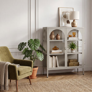 Vetrina Klippestad a 2 Ante in Vetro Credenza con 3 Scomparti 95 x 80 x 35 cm - Grigio Caldo [en.casa]