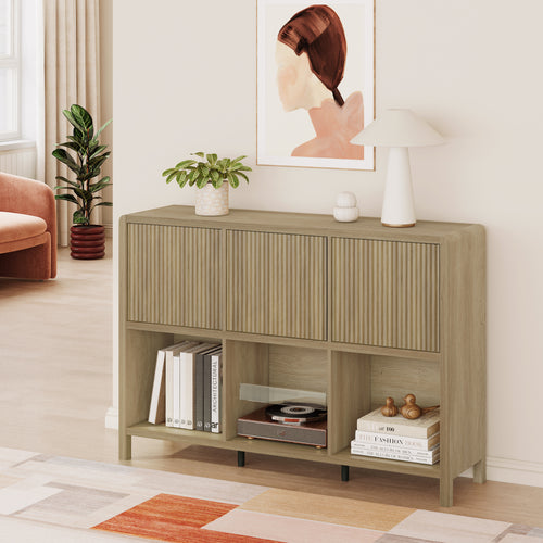 Credenza Bassa Lukkodso con Ante e Scomparti Aperti [en.casa]
